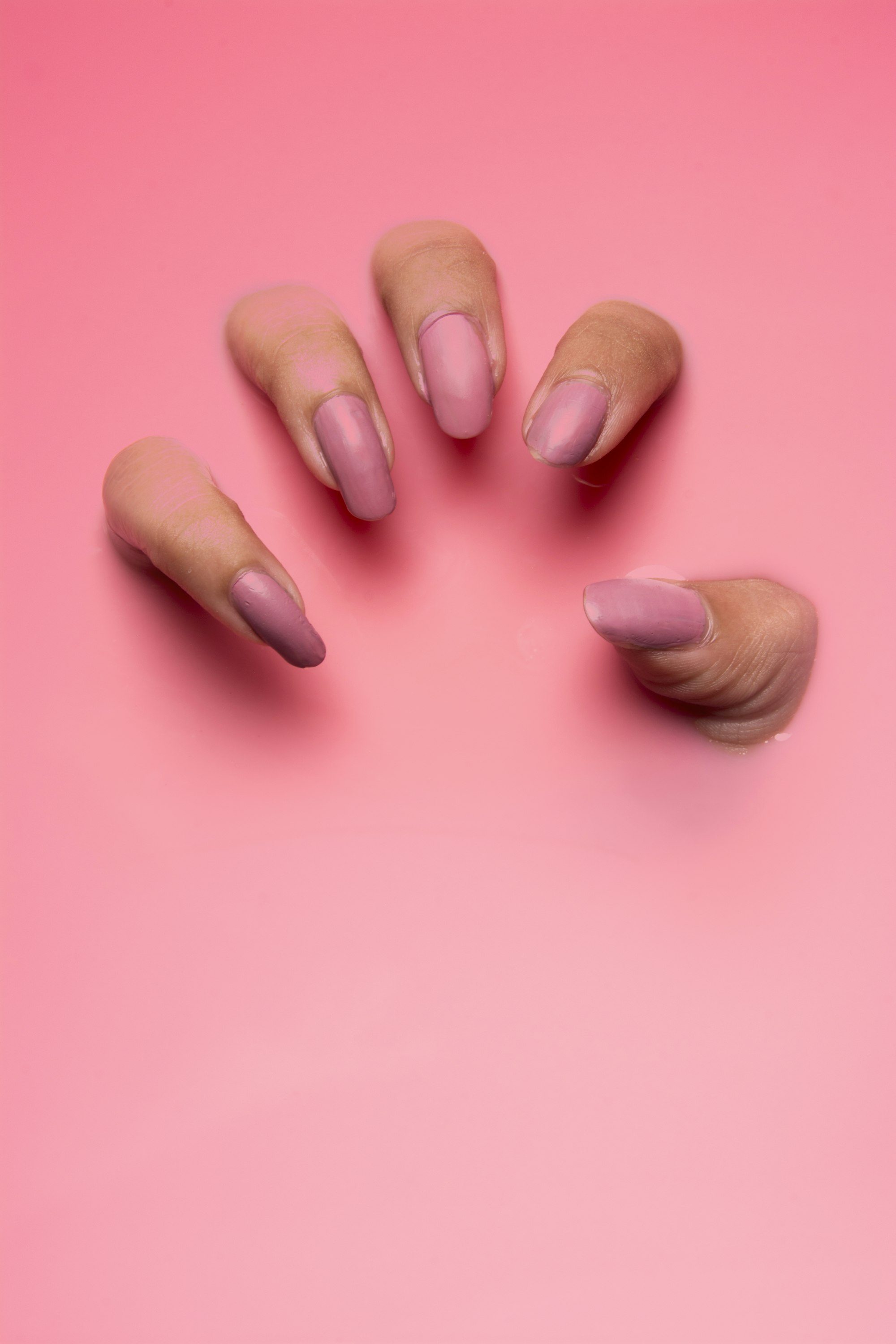 Uñas esmaltadas (imagen ilustrativa)